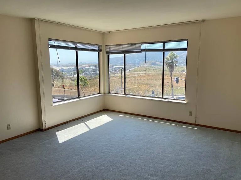 4198 San Bruno Ave #7 — Photo 4