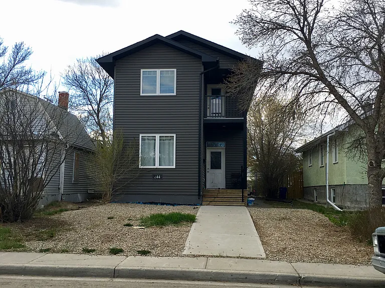 844 Rae St #B — Photo 14