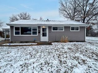 5575 Winchelsea Dr, Saint Louis, MO 63121