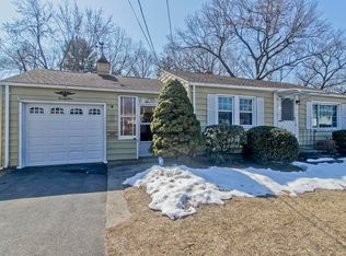 21 Harrington Rd, Chicopee, MA 01020