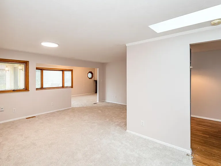6757 Summerdale Dr — Photo 16