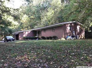 301 Manitou Ave NE, Fort Payne, AL 35967