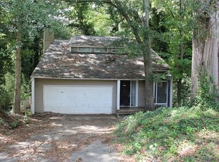 429 Rue De Chateau, Stone Mountain, GA 30083