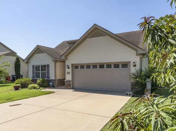 1121 Halverson Dr, Murfreesboro, TN 37128