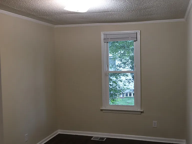 114 Emory St — Photo 5