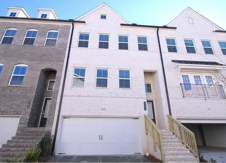 2237 Pink Hawthorn Dr — Photo 1
