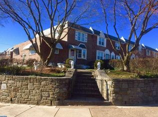 600 Crescent Dr, Glenolden, PA 19036