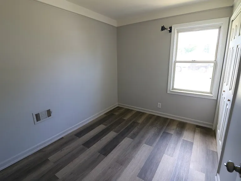 25866 Rosenbusch Blvd — Photo 12
