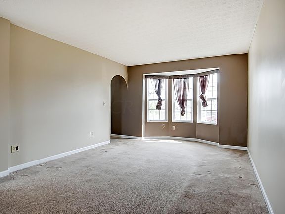3rd image of 1719 Damos Way
