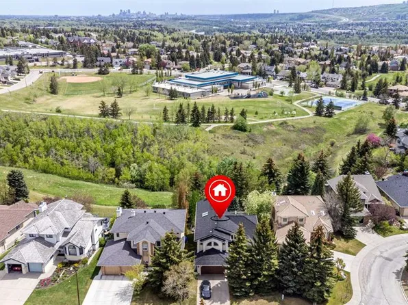 49 Scandia Hl NW, Calgary, AB T3L 1T8