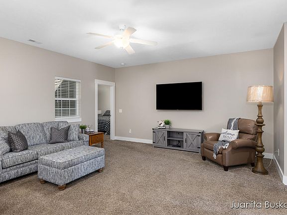 4th image of 7481 Shagwood St SE