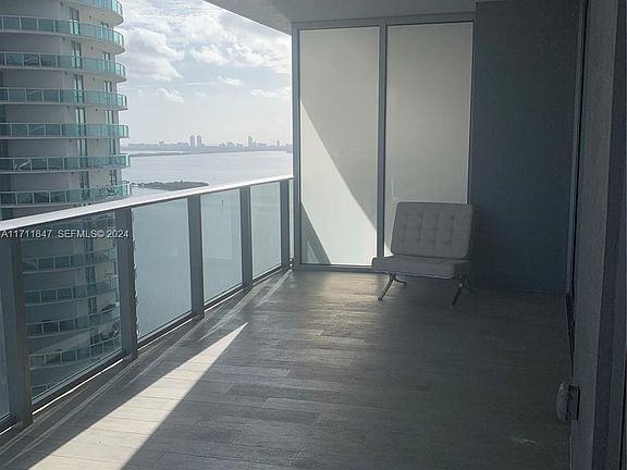 5th image of 488 NE 18th St Unit 2705