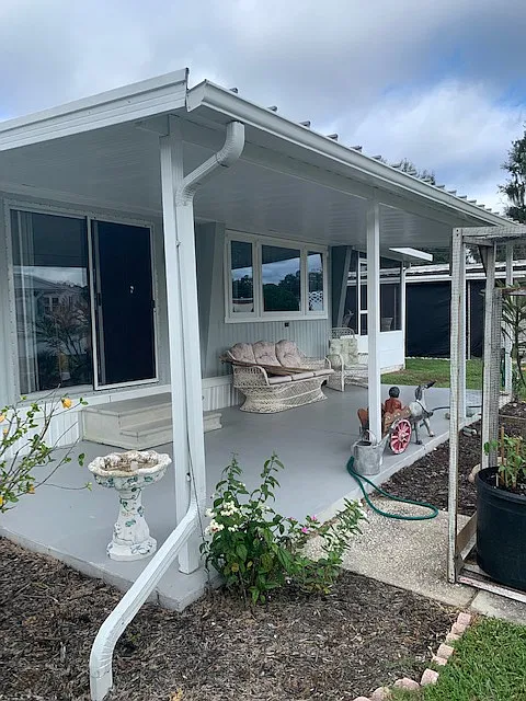 2 bed, 1050 sqft, $1,300 — Photo 2