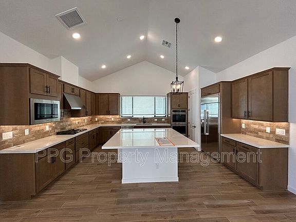 5th image of 6139 W Sunrise Ct