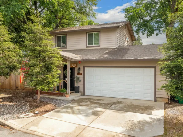 2065 Cappuccino Ct, Shasta Lake, CA 96019