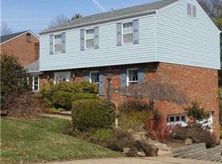 1585 Holly Hill Dr, Bethel Park, PA 15102