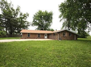 404 Hillside Rd, Joliet, IL 60433