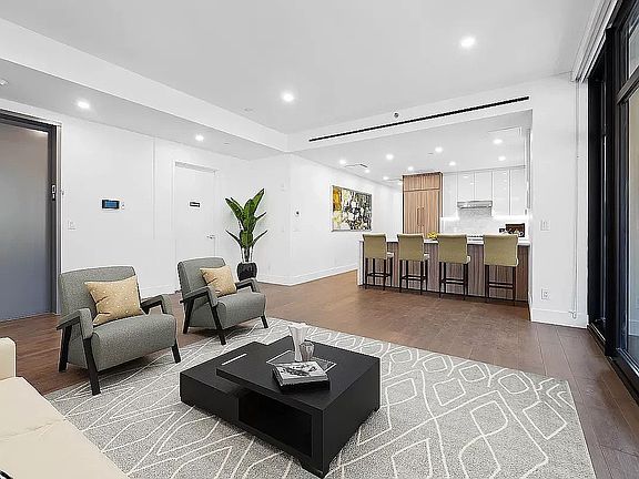2nd image of 249 E 50th St APT 12