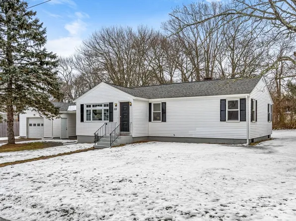 228 Sherman Rd, Somerset, MA 02726