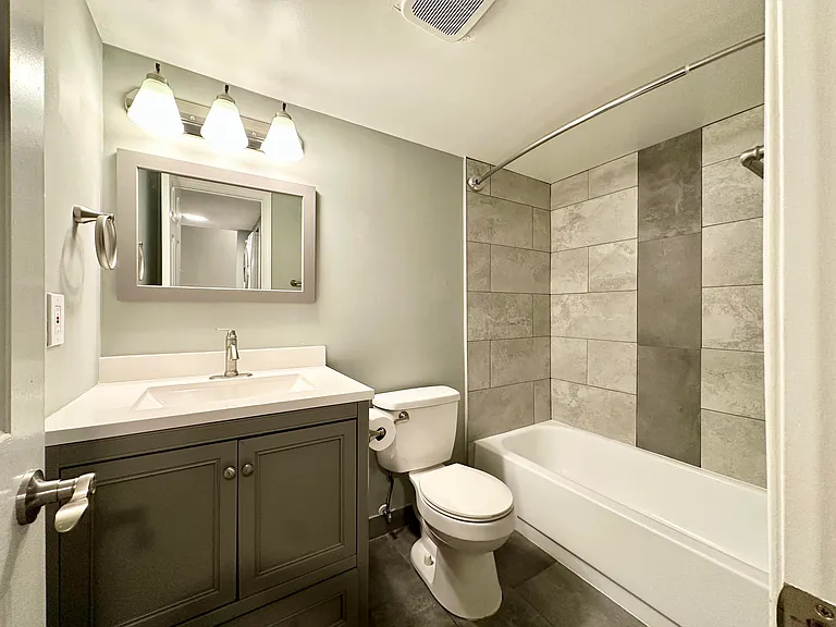 2800 Palmwood Ter #2210 — Photo 13