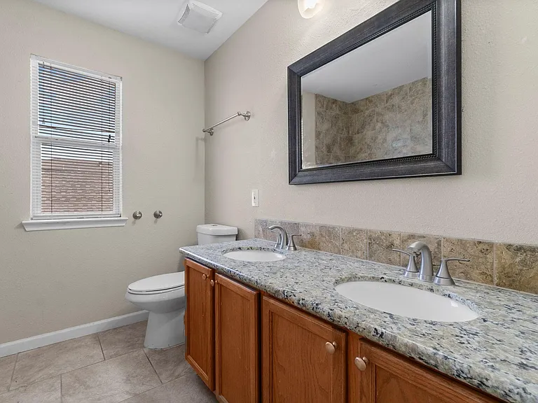 511 Cypresswood Knl — Photo 11