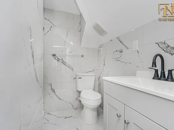 471 Heberton Avenue image 8 of 36