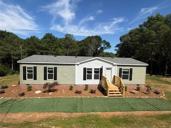 2606 Whipporwill Dr, Royston, GA 30662