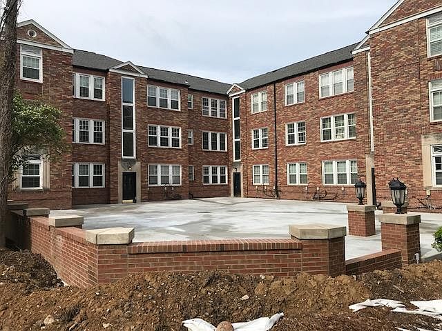 1st image of 8052 Davis Dr APT 1w