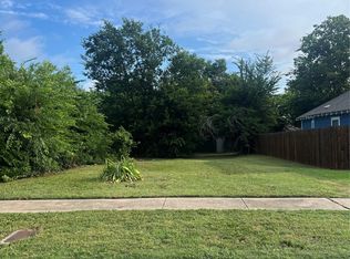 1217 E Tucker St, Fort Worth, TX 76104