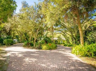 2735 68th St SW, Naples, FL 34105