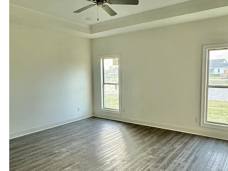 405 Baleigh Way — Photo 5