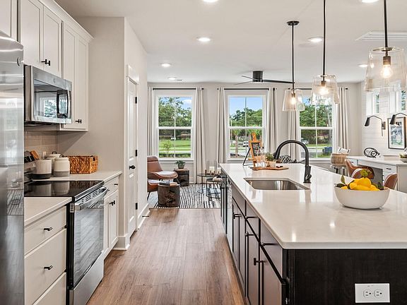 7th image of this home
