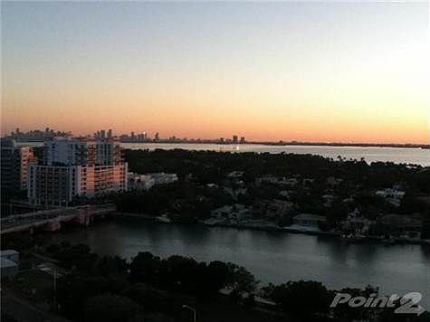 3rd image of 6422 Collins Ave APT 1701