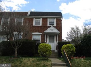 567 Acorn St, Philadelphia, PA 19128
