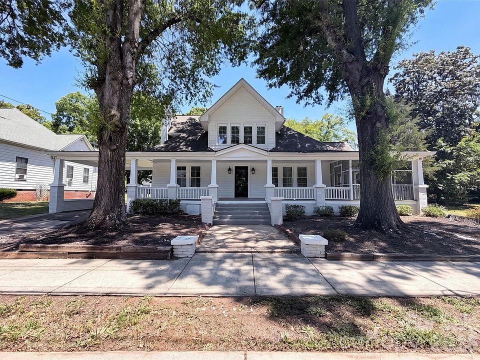 1st image of 329 W McLelland Ave