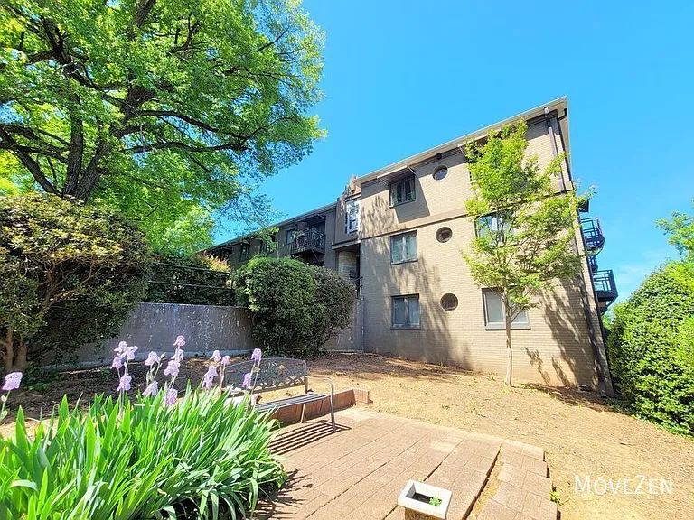 2425 Vail Ave #A19 — Photo 8