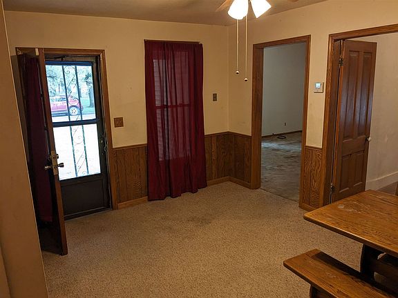 3rd image of 424 Pine St