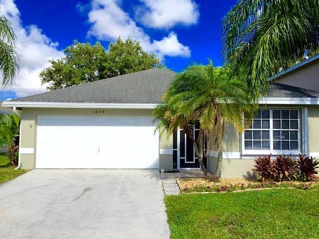 1st image of 1037 Fairfax Cir W