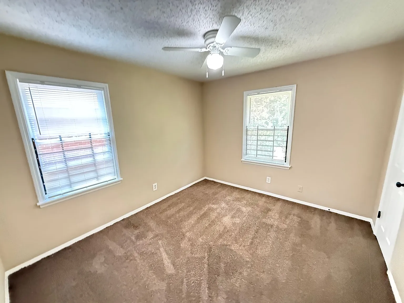 2094 Pueblo Ave — Photo 4