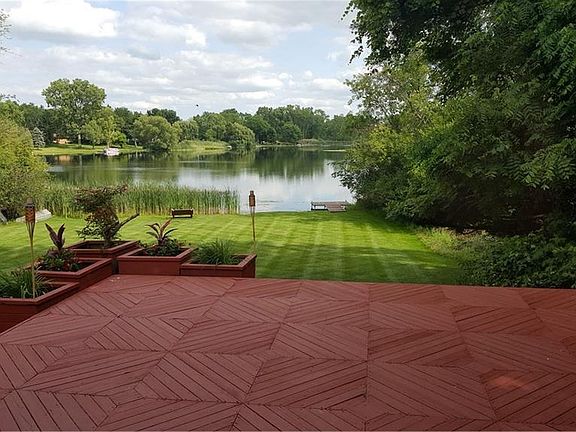 3rd image of 2668 Bay Dr
