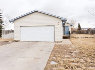 2413 Sunrise Ct, Laramie, WY 82070