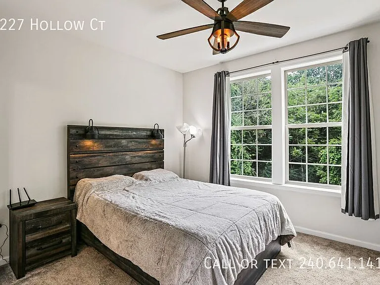 8227 Hollow Ct — Photo 19