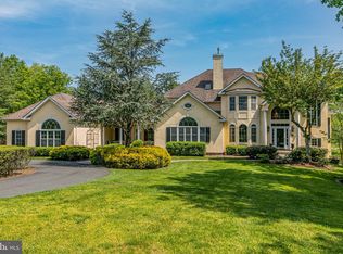 8 Jefferson Pl, Pennington, NJ 08534