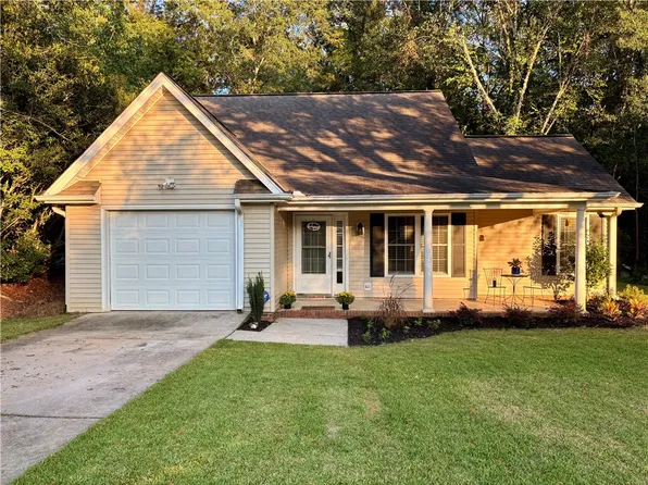 126 Grand Oak Cir, Pendleton, SC 29670