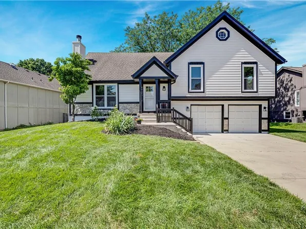 8017 W 149th St, Overland Park, KS 66223