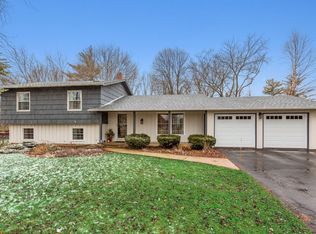 6036 Clarendon Hills Rd, Willowbrook, IL 60527