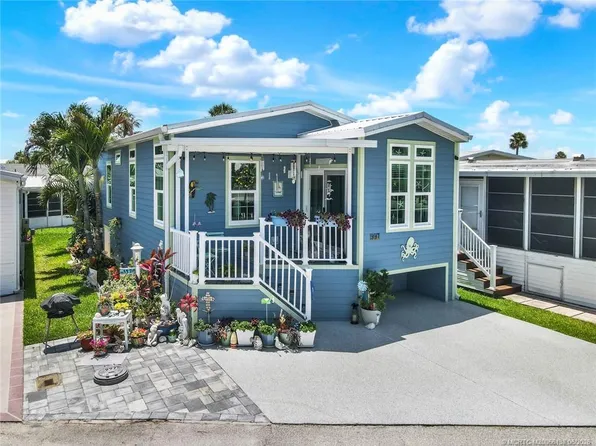997 Nettles Blvd, Jensen Beach, FL 34957