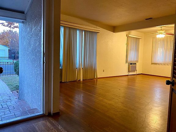 4th image of 5667 McMahon Dr