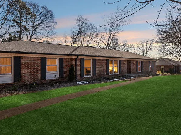 4 Trahern Ter, Clarksville, TN 37040
