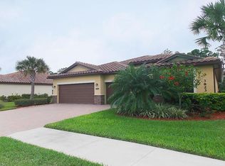 3823 Treasure Cove Cir, Naples, FL 34114